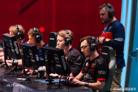 他像外科医 他像外科医